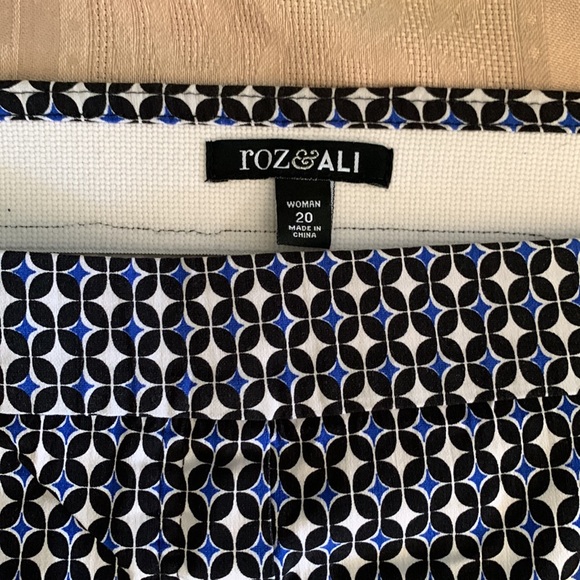 Crop pants - Picture 3 of 4